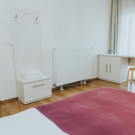 Camelia'S Cozy Place Бая-Маре Экстерьер фото